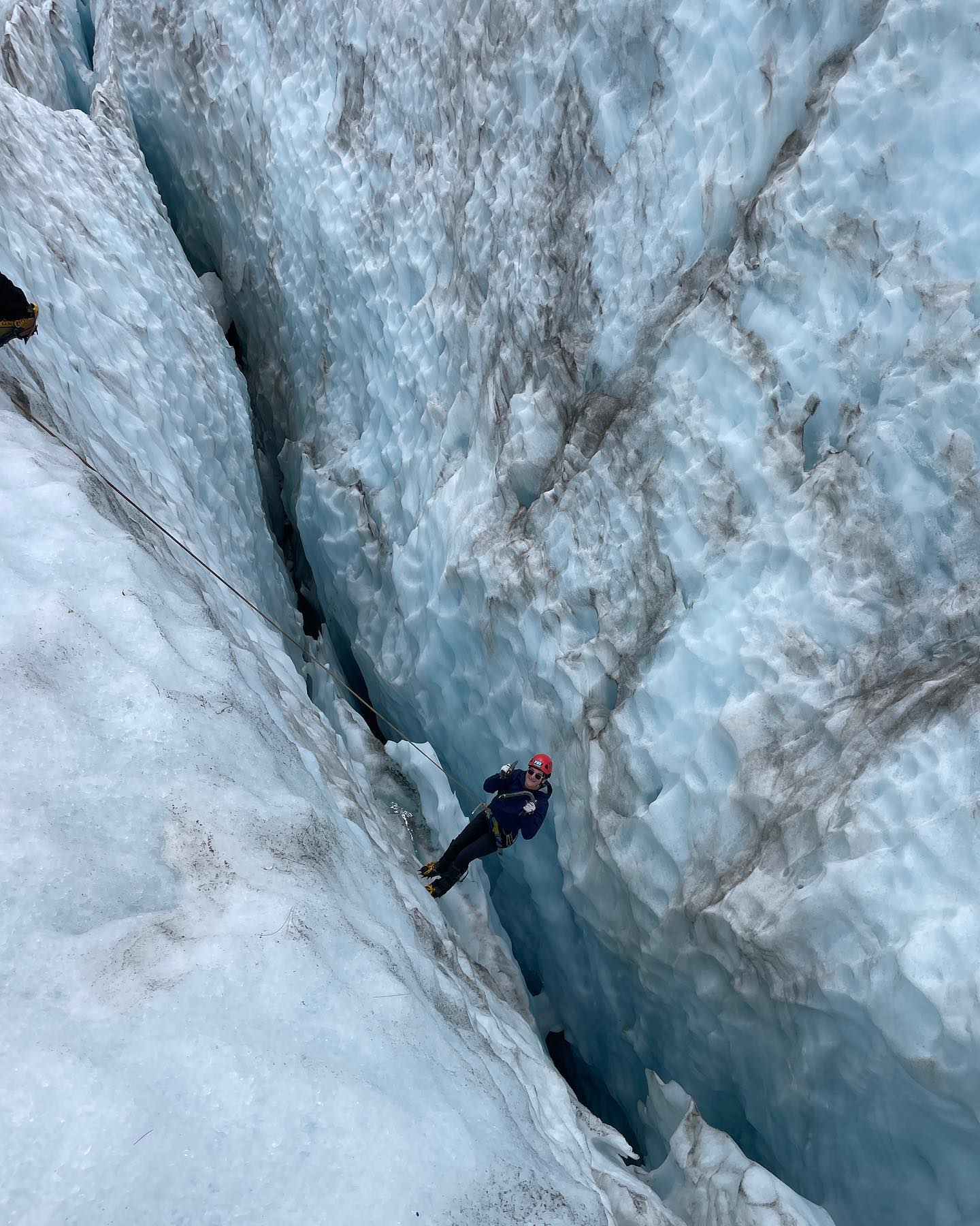 freerange_elliott Instagram Archive/_media/2023-01-26-down-in-the-crevasse-whats-up-finally/01.jpg