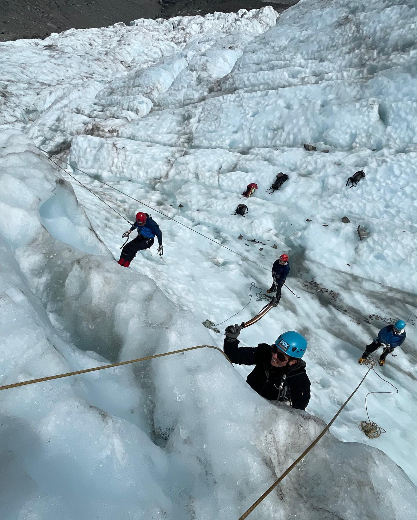 freerange_elliott Instagram Archive/_media/2023-01-26-down-in-the-crevasse-whats-up-finally/07.jpg