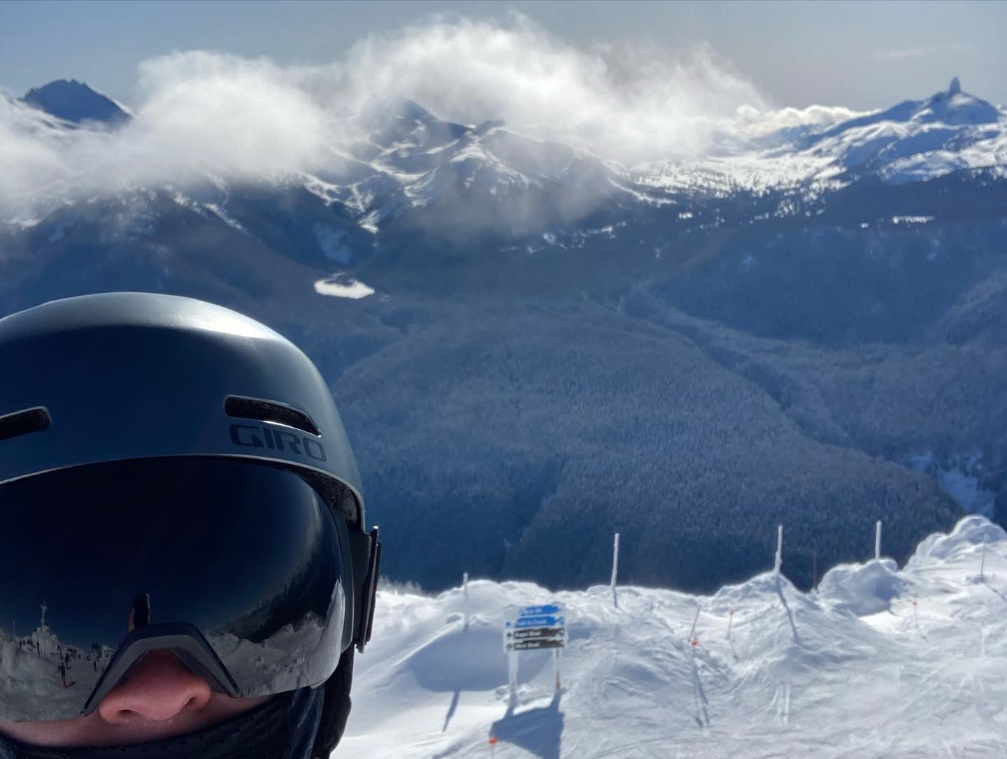 freerange_elliott Instagram Archive/_media/2023-02-22-coming-atcha-with-that-snowboarding-c/07.jpg