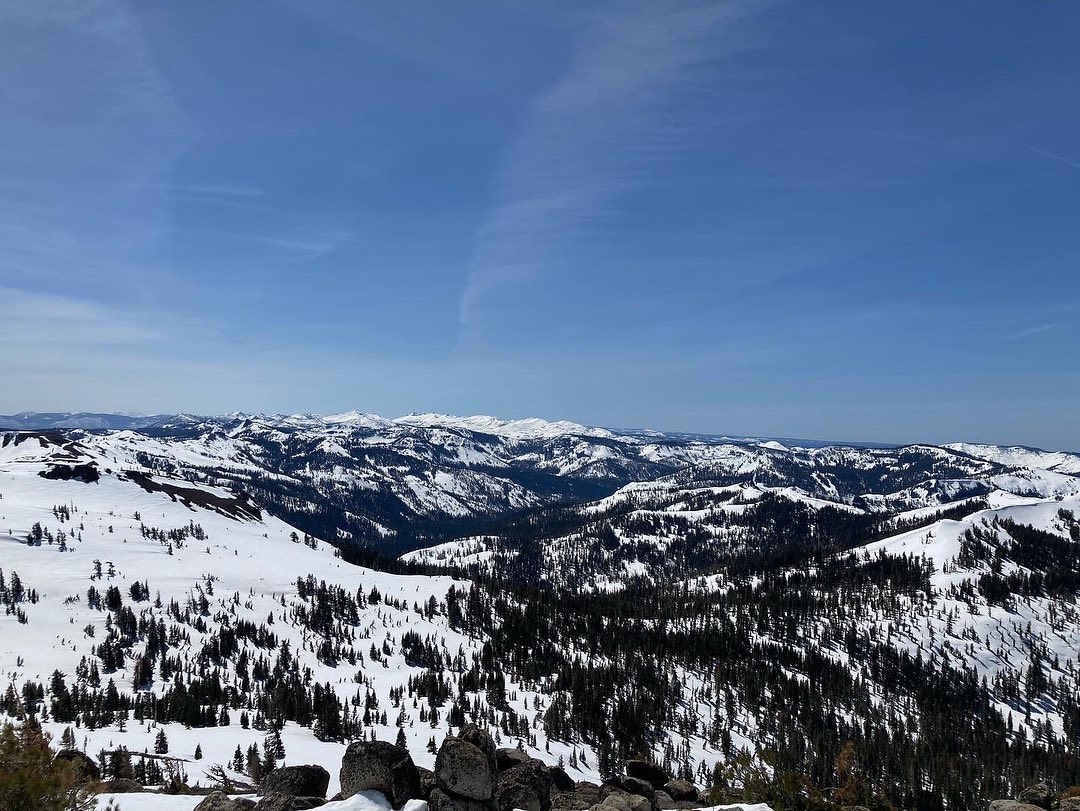 freerange_elliott Instagram Archive/_media/2023-04-27-tahoe-update-this-place-is-pretty-coo/08.jpg