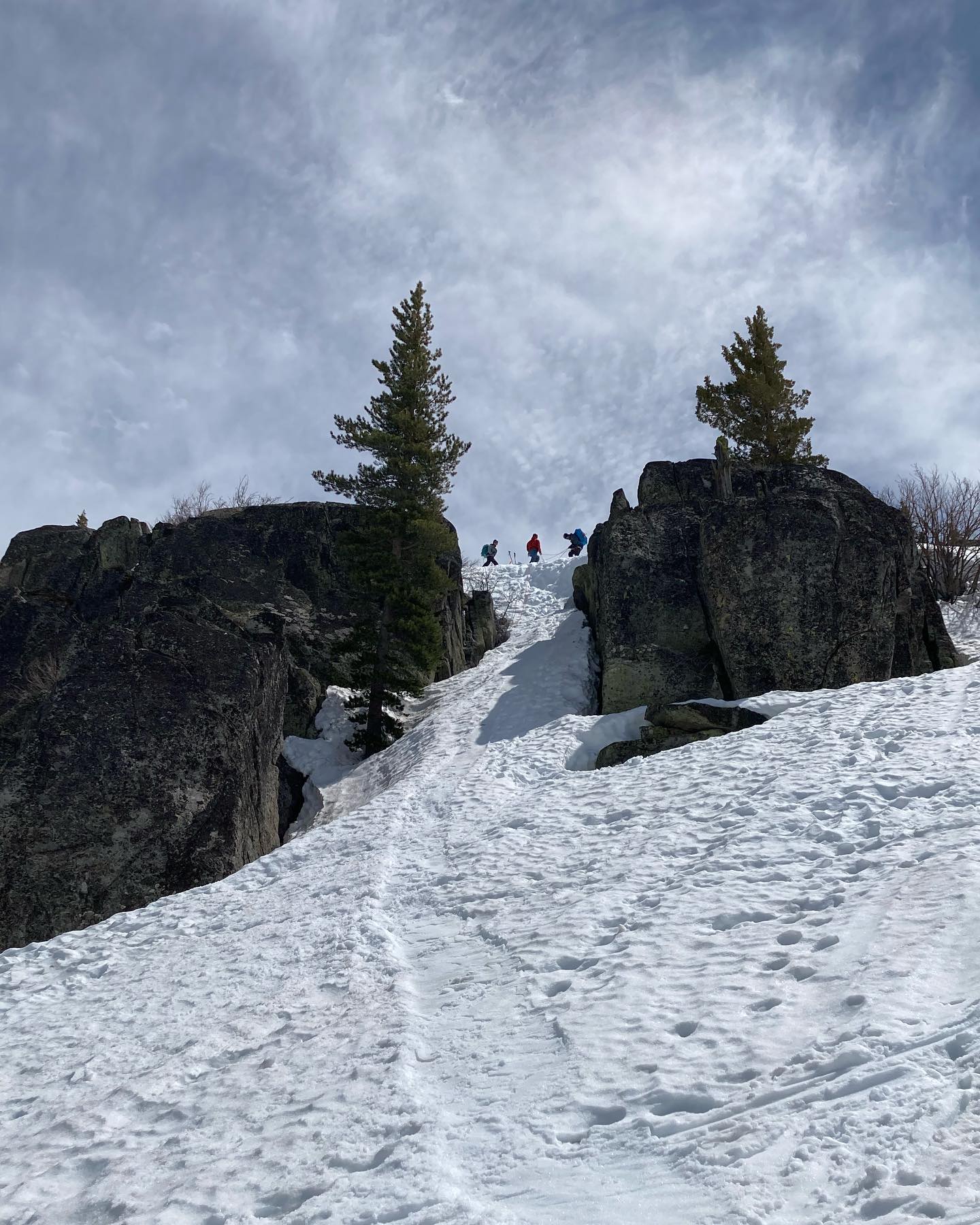 freerange_elliott Instagram Archive/_media/2023-04-30-did-an-intro-to-ski-mountaineering-co/04.jpg